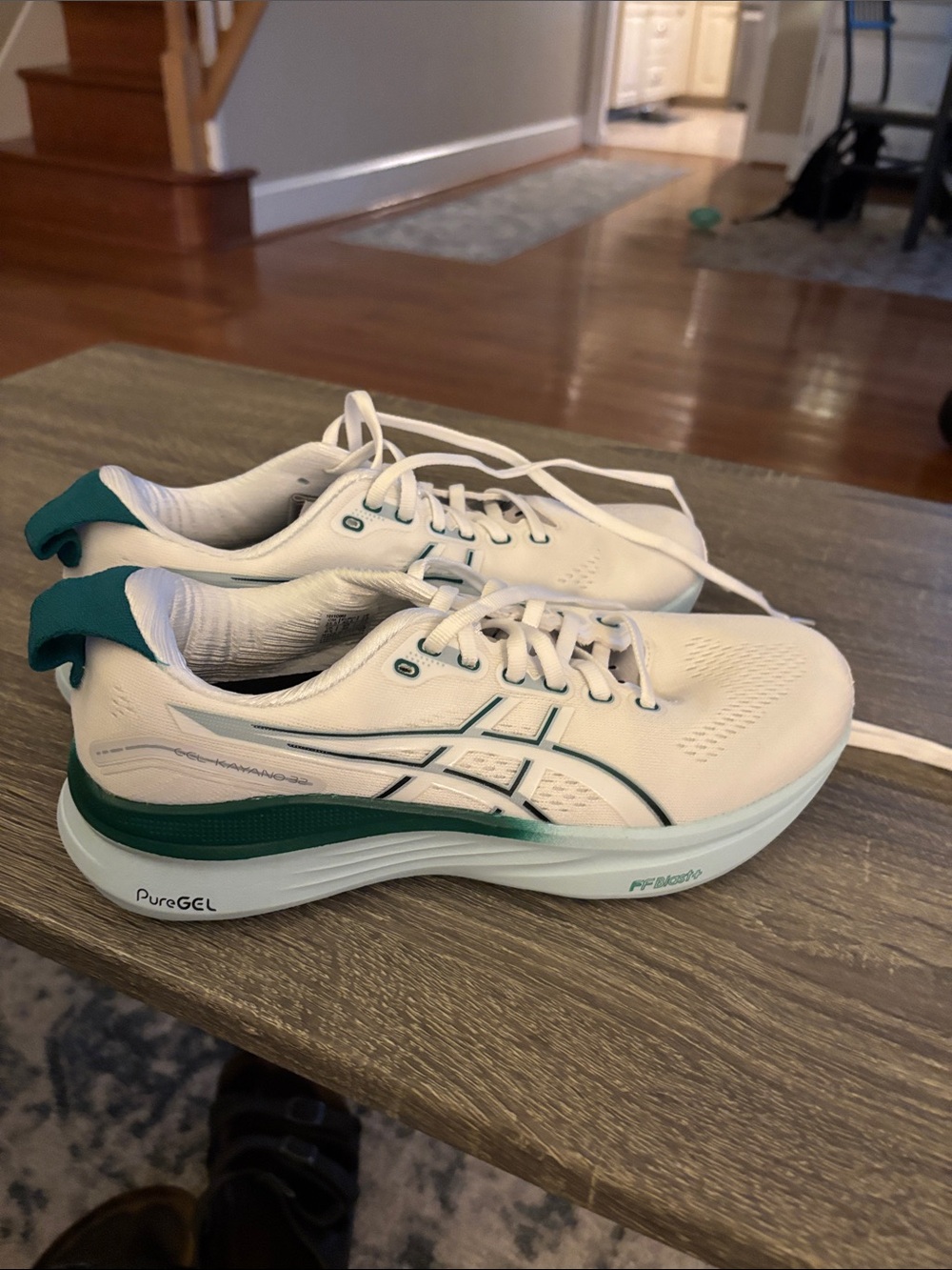 ASICS Kayano 32